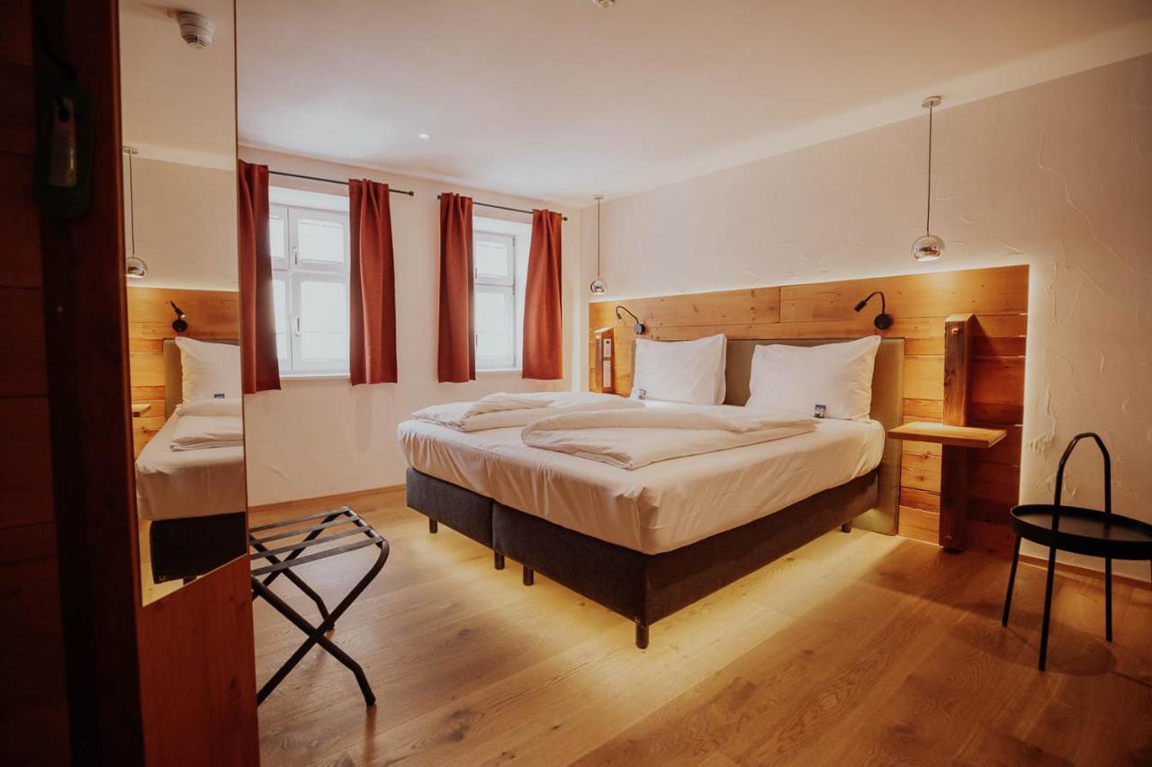 Altstadtmittehotel Sonne Hotel 4*